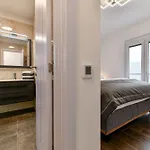 Luxusvilla Christian direkt am Meer mit Pool Villa Rovanjska