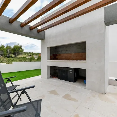 Villa Christian Direkt Am Mit Pool Rovanjska