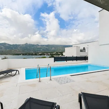 Christian Direkt Am Mit Pool Villa Rovanjska