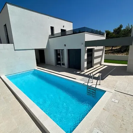 Christian Direkt Am Mit Pool * روفانجسكا