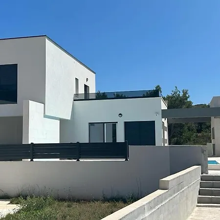Villa Christian Direkt Am Mit Pool