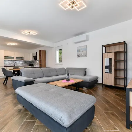 Christian Direkt Am Willa *