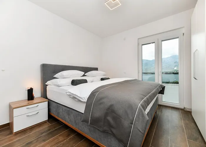 Christian Direkt Am Vila *