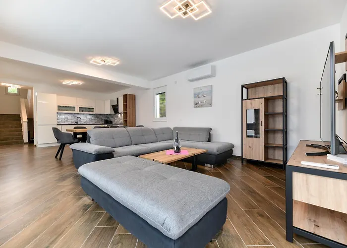 Christian Direkt Am Vila *