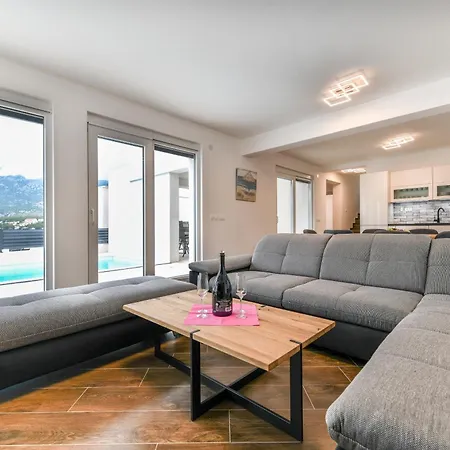 Christian Direkt Am Vila